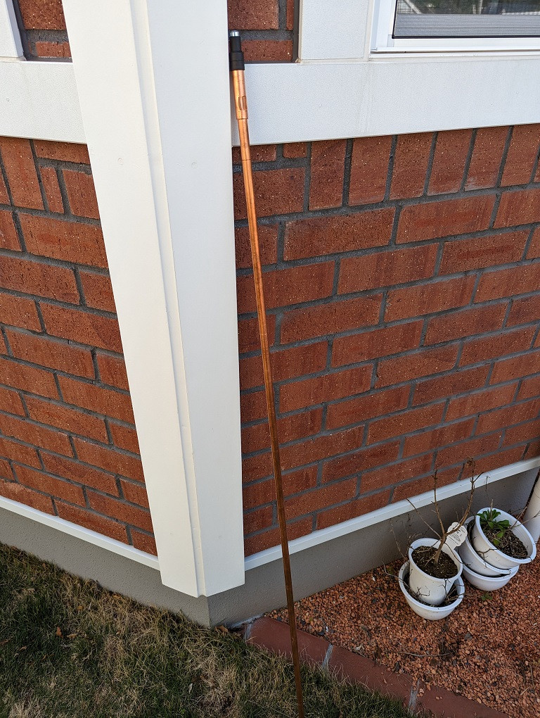 How to drive in a ground rod